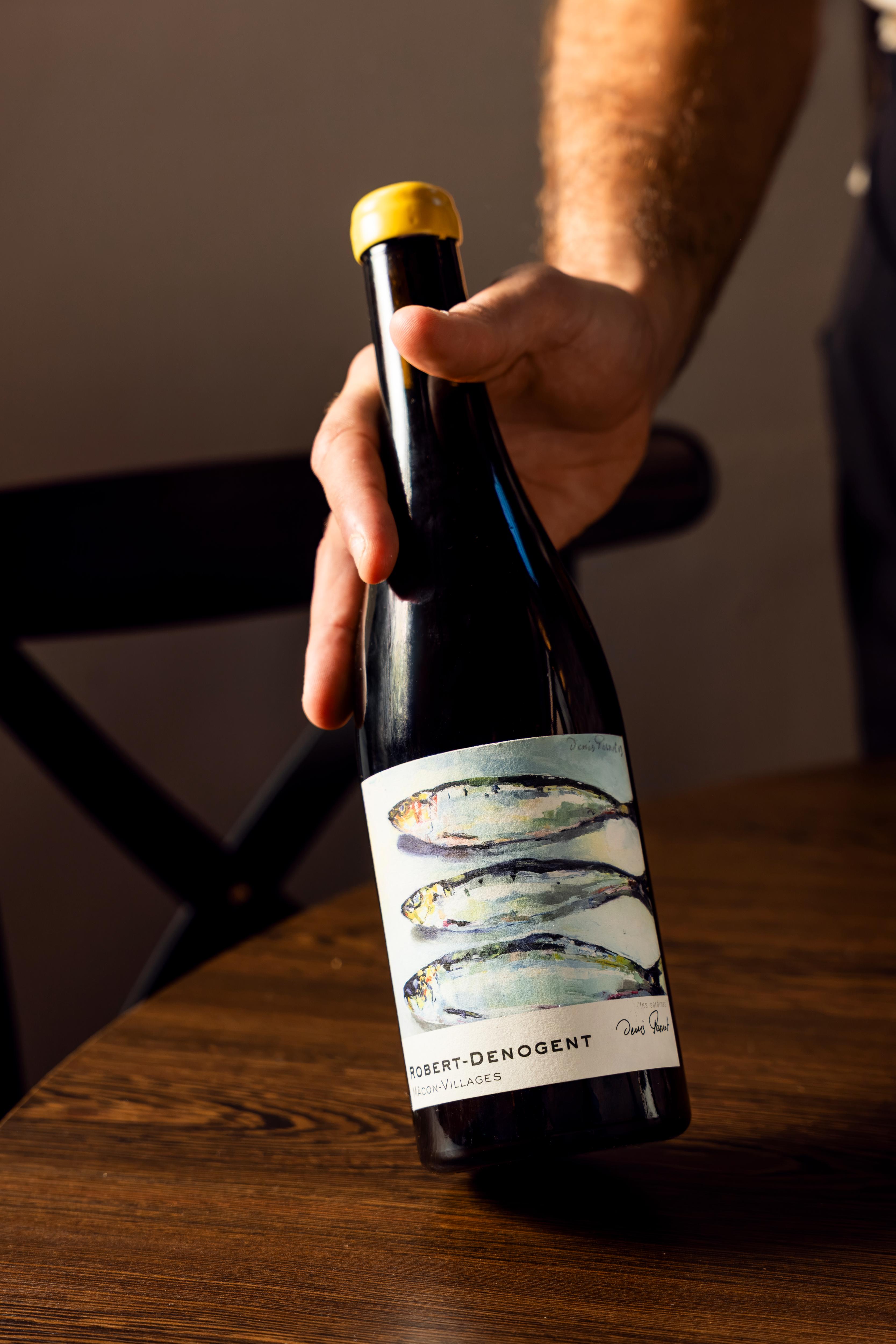 Bottiglia dalla carta dei vini di Tinello